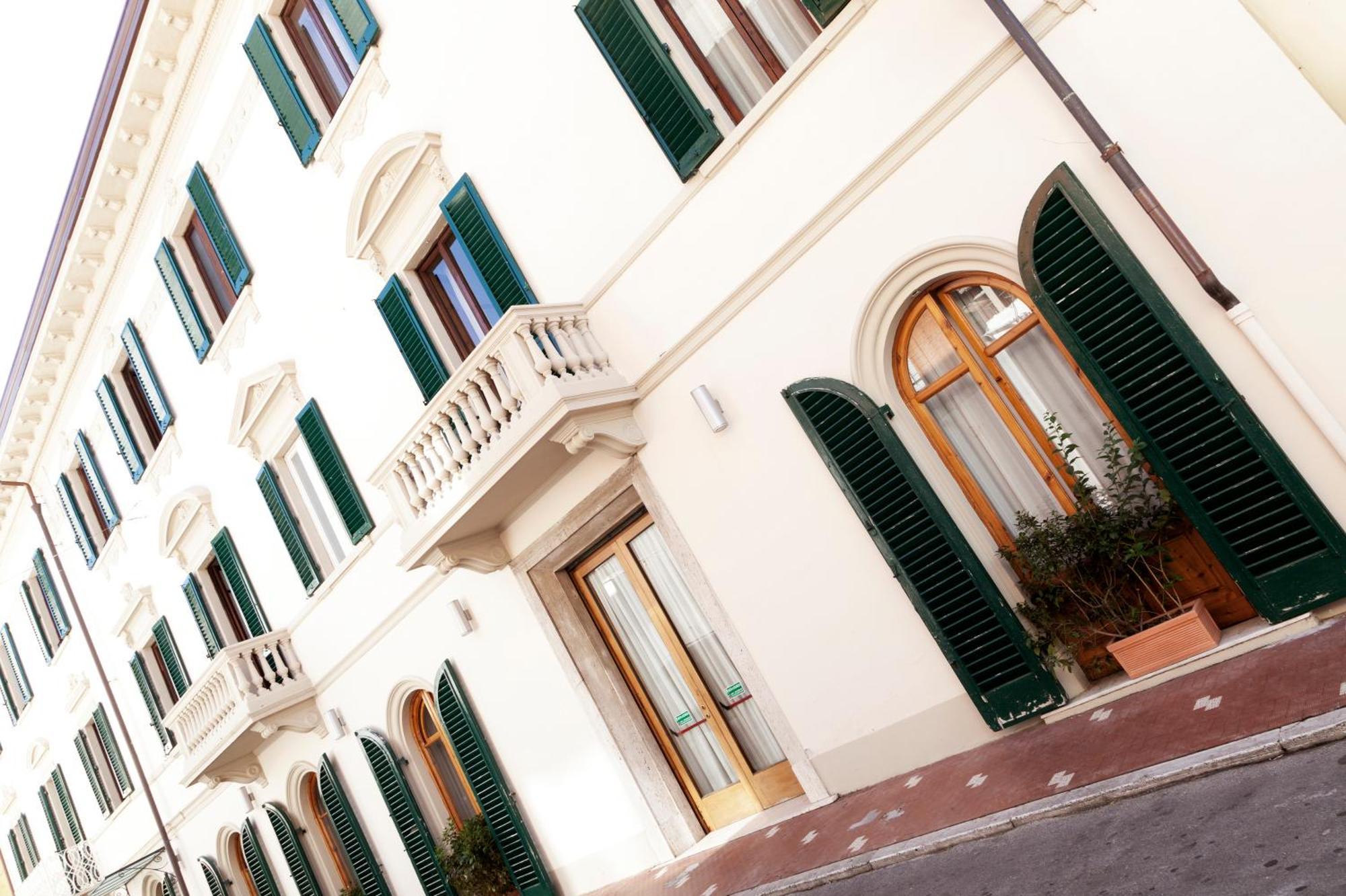 Hotel Savoia E Campana Montecatini Terme Exterior photo