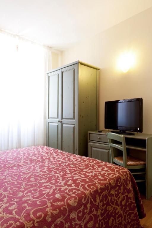 Hotel Savoia E Campana Montecatini Terme Room photo