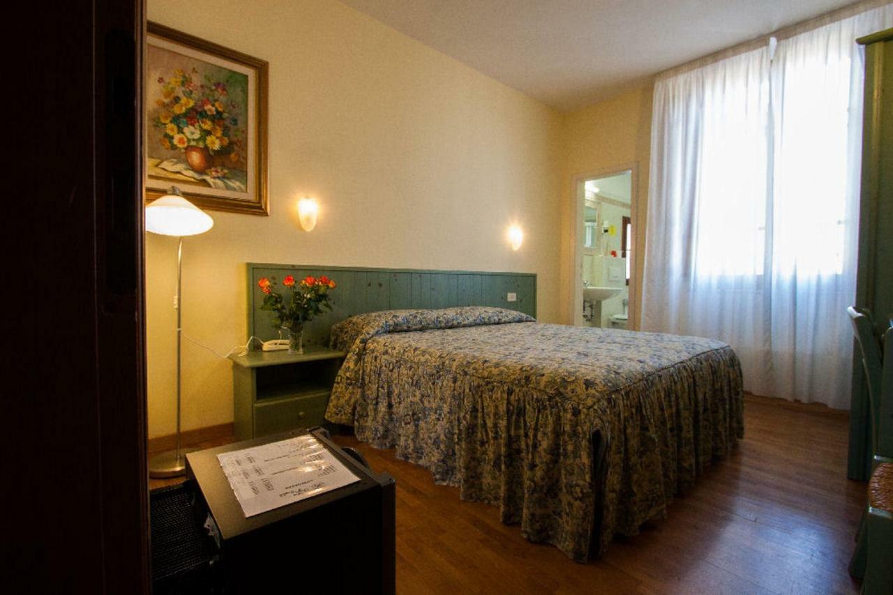 Hotel Savoia E Campana Montecatini Terme Exterior photo